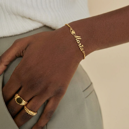 Éternelle Name Bracelet